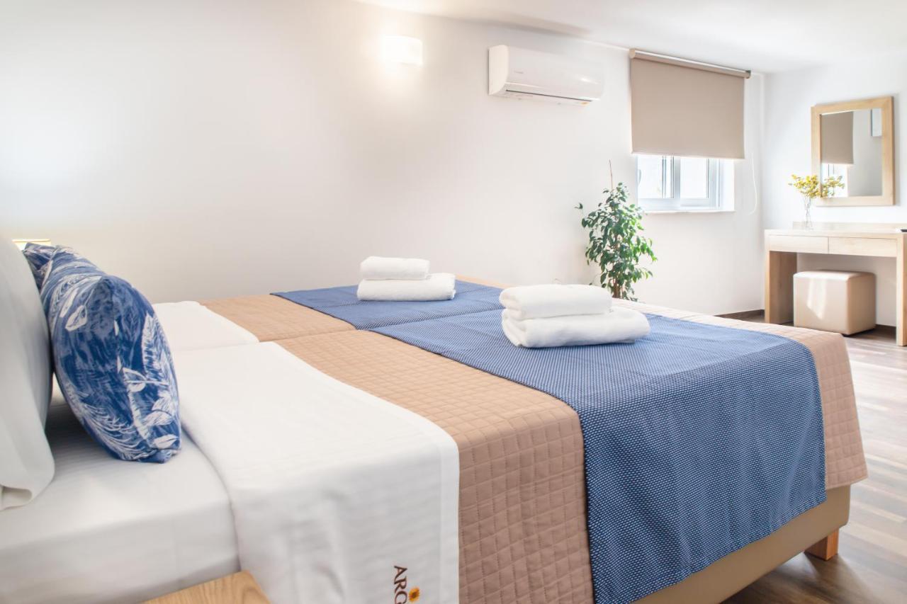Argiri Apartments & Suites Jeorjúpoli Kültér fotó