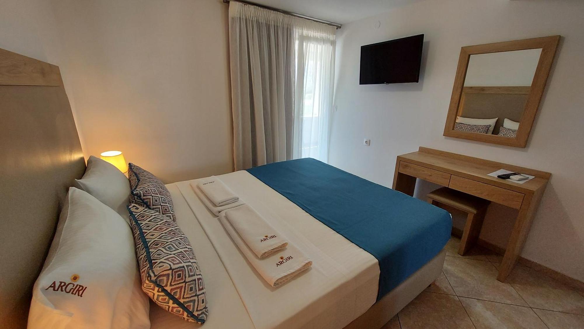 Argiri Apartments & Suites Jeorjúpoli Kültér fotó
